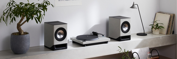 Combination of SL-40CBT-H Direct Drive Turntable System and SC-CX700-H Speaker