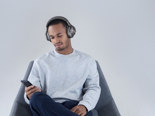 Man wearing headphoes