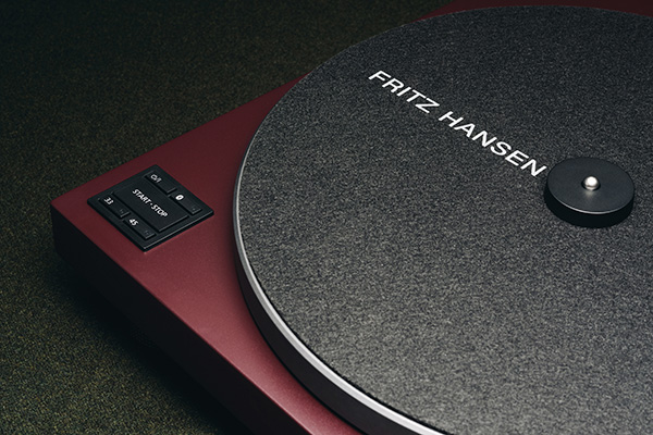 A Close-Up Photo of SL-40CBTFH’s Slip Mat