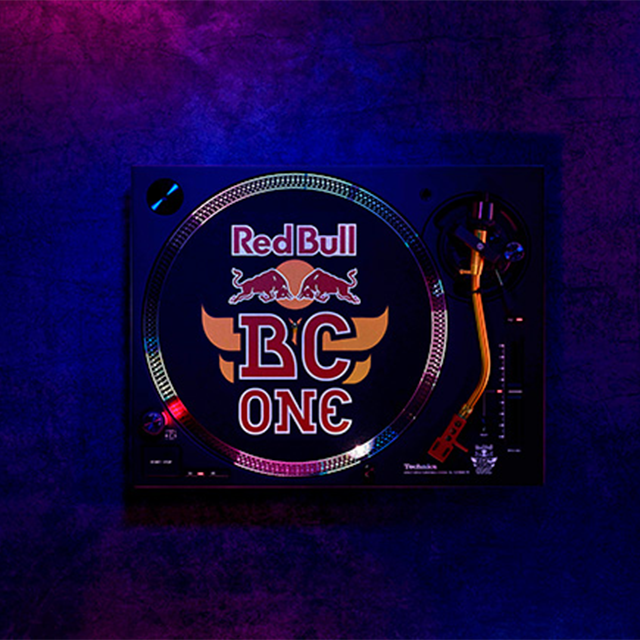 Technics präsentiert Sondermodell “Red Bull BC One” SL-1210MK7R See more