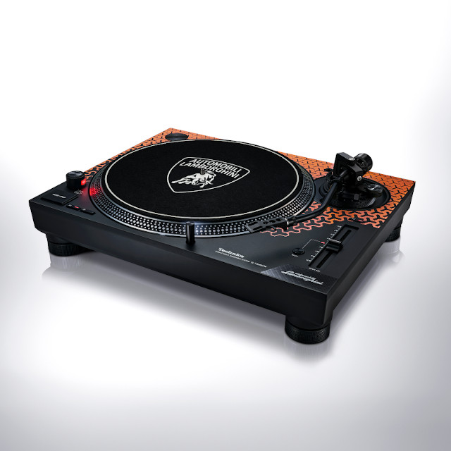 Exklusive Sonderedition: Technics und Automobili Lamborghini präsentieren Plattenspieler SL-1200M7B See more