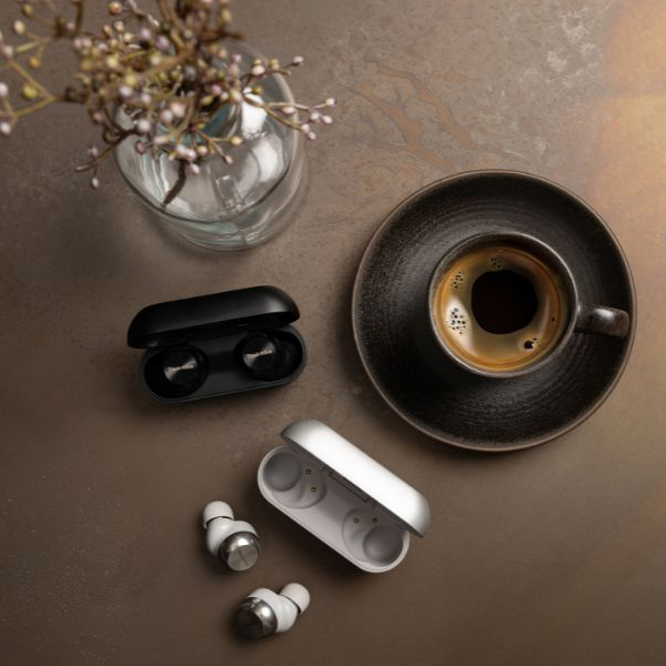 Technics lanza sus nuevos auriculares True Wireless EAH-AZ100 con tecnología de sonido de última generación See more