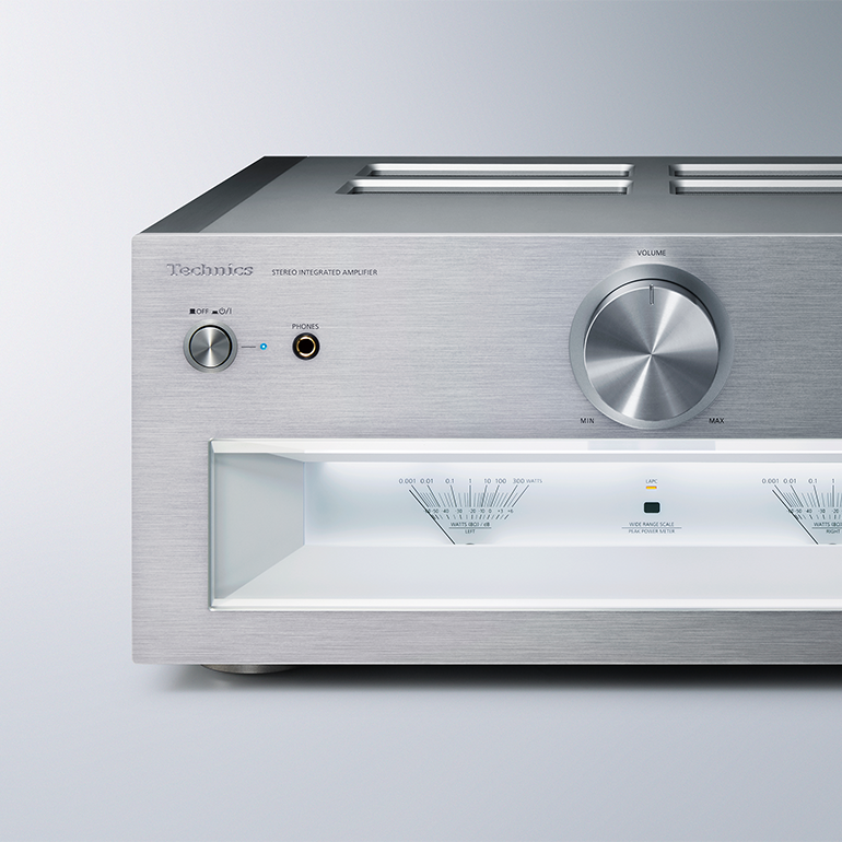 Bild på en halv SU-R1000 stereoförstärkare och texten SU-R1000 Integrerad stereoförstärkare