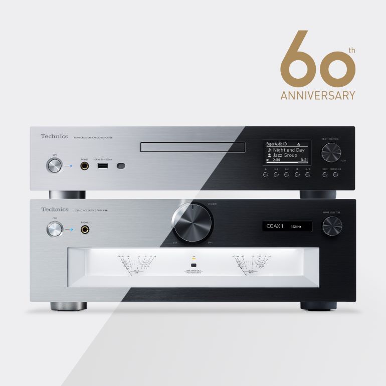 Ein Stereo-Receiver mit einer goldenen „60“ in der oberen rechten Ecke.