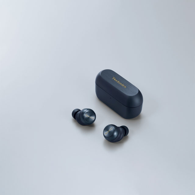 Les écouteurs sans fil Technics EAH-AZ100, plusieurs fois primés, sont désormais disponibles en Bleu Nuit, élargissant les choix de style pour les utilisateurs. See more