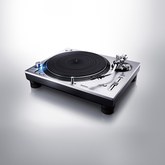 Technics introduceert SL-1200GR2 en SL-1210GR2 See more