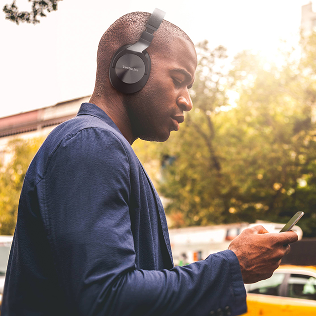 Technics A800, nuove cuffie bluetooth a padiglione con cancellazione del rumore See more