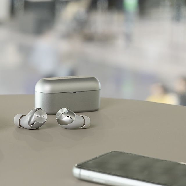 Nuovi auricolari Technics True Wireless AZ40M2 See more