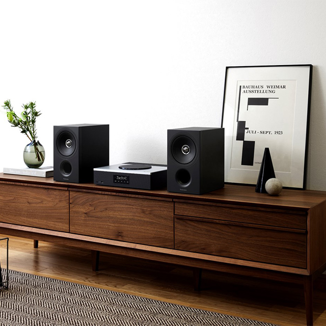 Technics kondigt de nieuwe SA-C600 Compact Network CD Receiver aan als onderdeel van de nieuwe Premium C600 serie See more