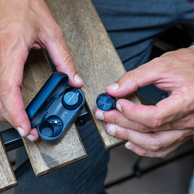 Personalise your sound and your style: Technics Award-Winning EAH-AZ80 True Wireless Earbuds launch in Midnight Blue See more