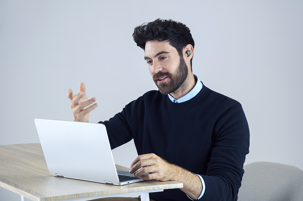 Man wearing earbuds