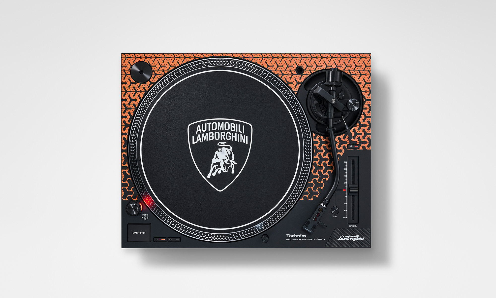 Launch of the Direct Drive Turntable System SL-1200M7B — A Collaboration between Technics and Lamborghini