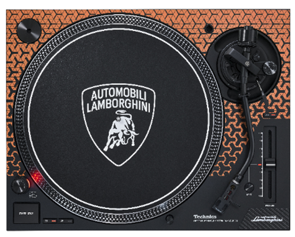 Technics et Automobili Lamborghini présentent la platine à entraînement direct SL-1200M7B