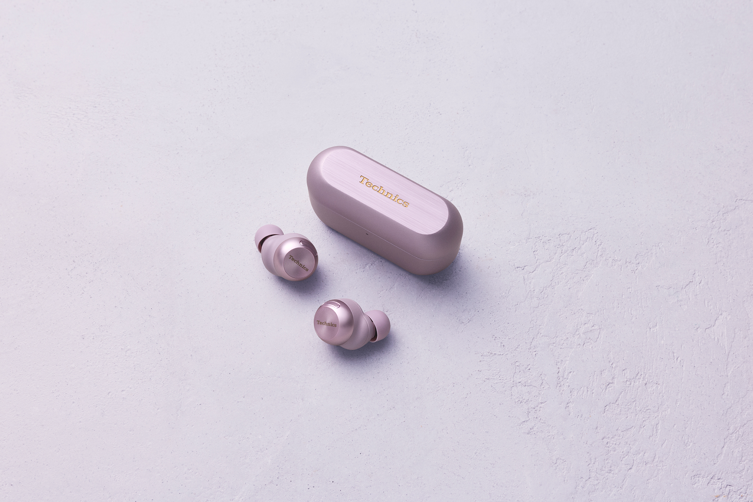 Technics präsentiert EAH-AZ100 True Wireless Earbuds in neuer Farbe Moonlight Lilac und startet Charity-Programm