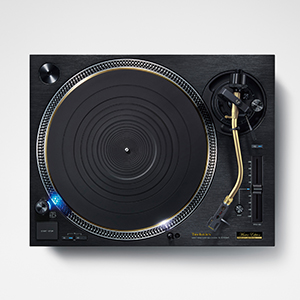 Technics SL-1210GME ylhäältä päin kuvattuna