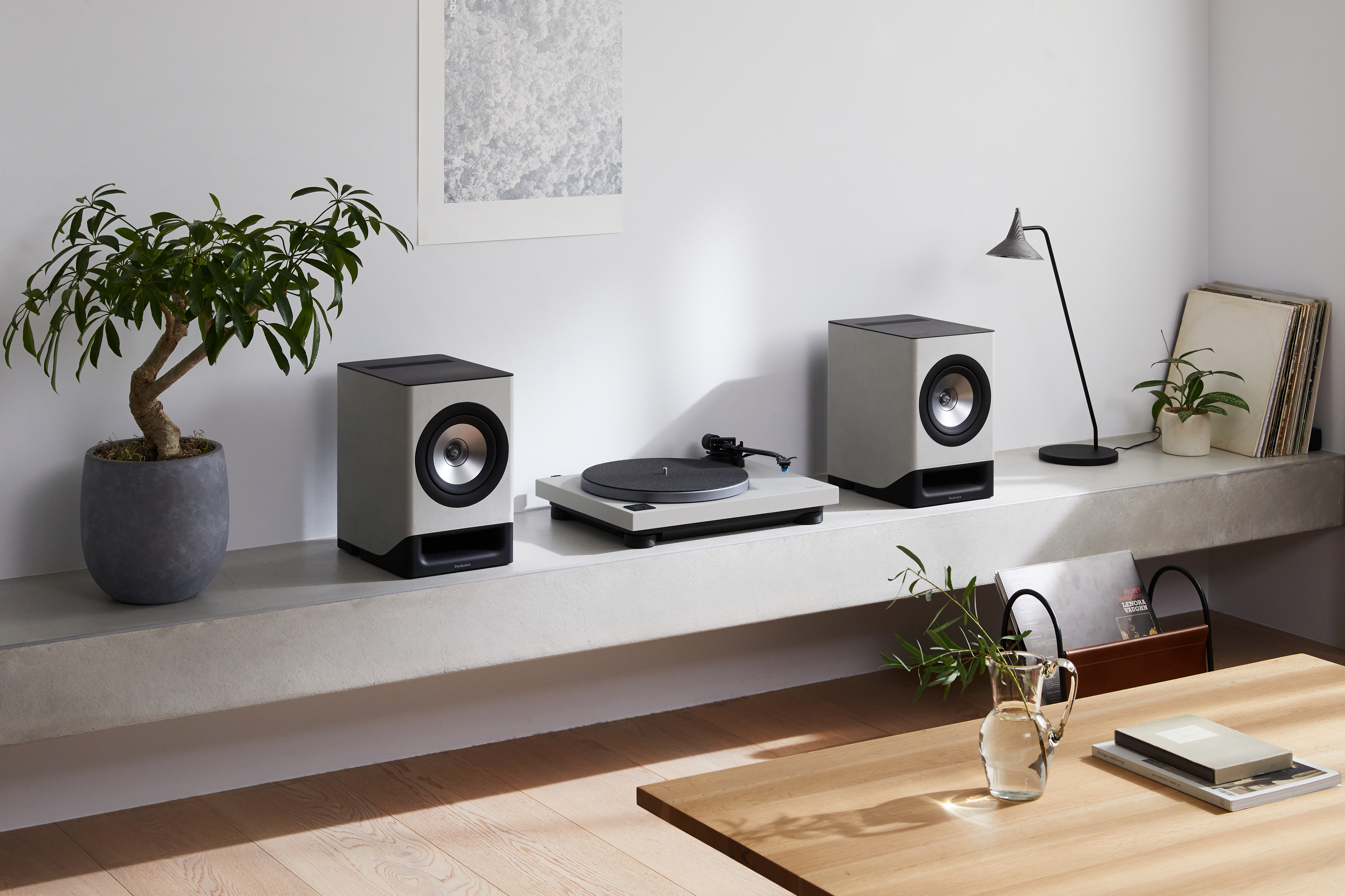 Połączenie gramofonu z napędem bezpośrednim SL-40CBT-H i głośnika SC-CX700-H