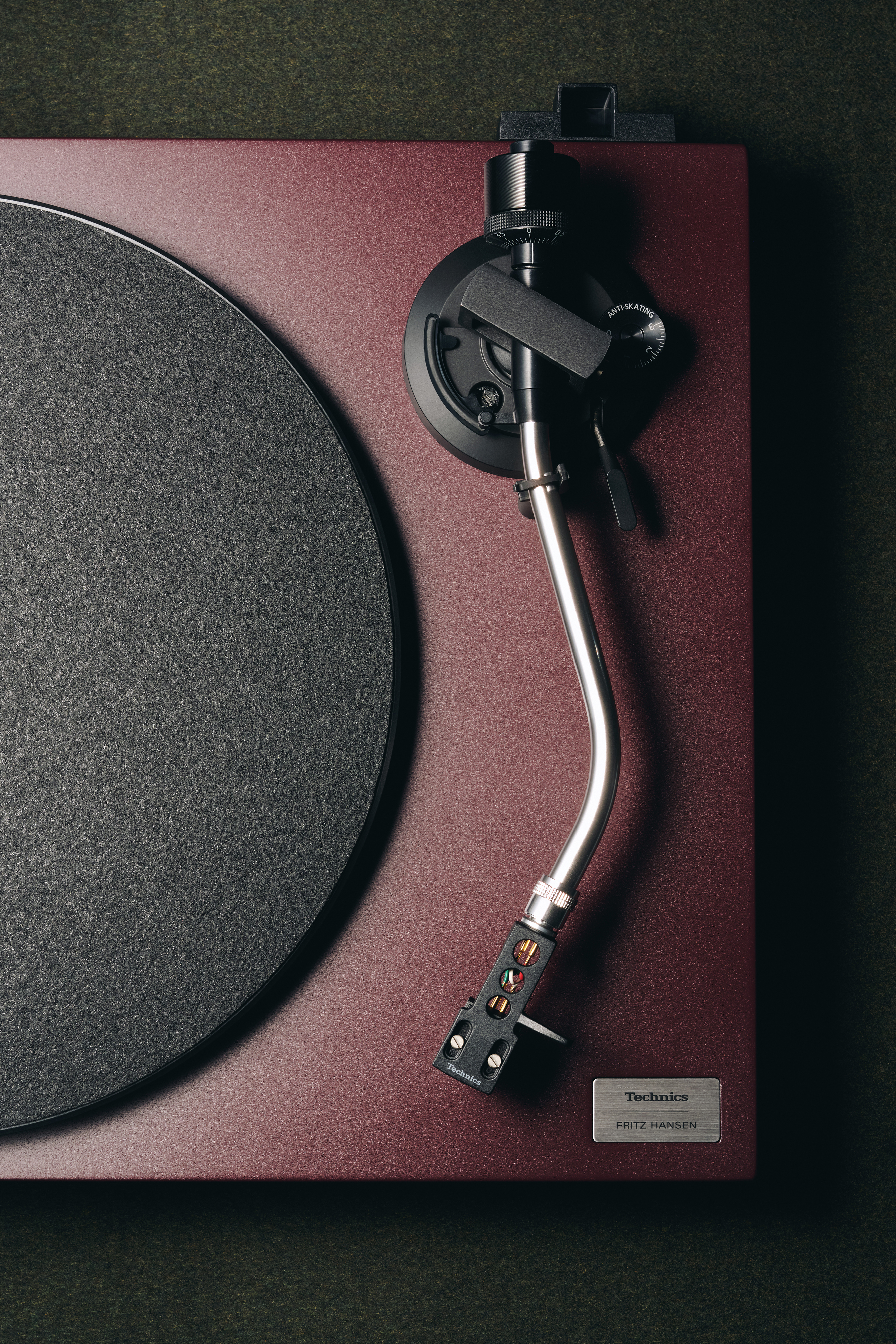 Detailní fotografie raménka modelu SL-40CBTFH