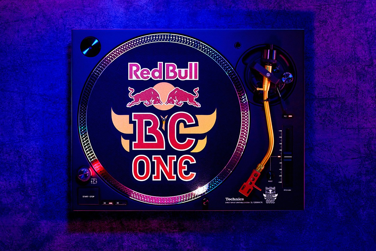 SL-1200/1210MK7R Red Bull BC One, édition limitée