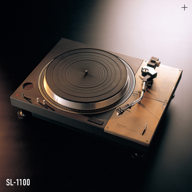 Photograph of the SL-1100 turntable