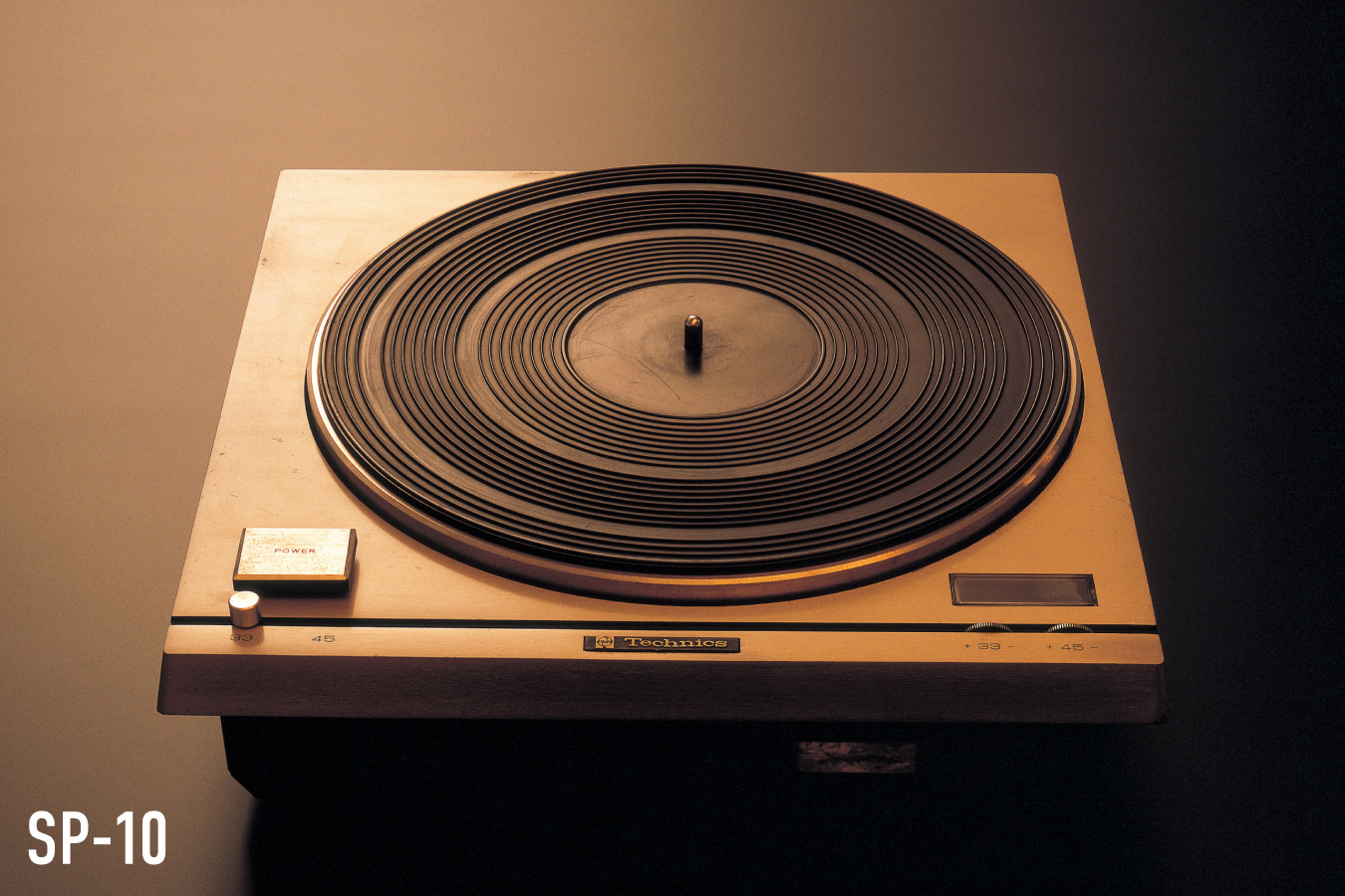 Photograph of the SP-10 turntable