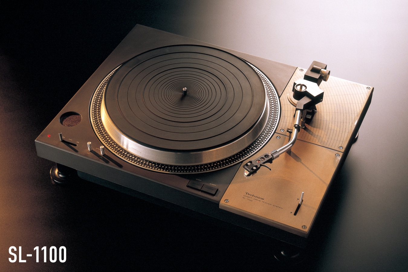 Photograph of the SL-1100 turntable