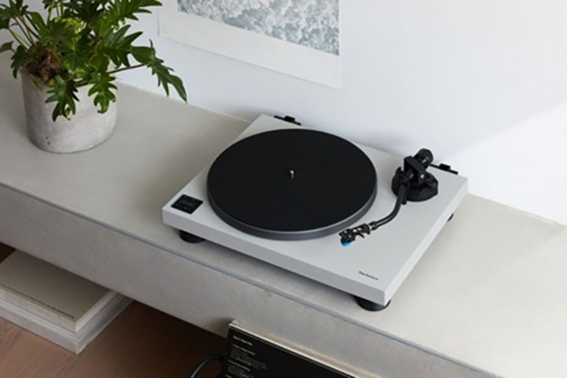 Technics présente sa nouvelle platine SL-40CBT à l’IFA Berlin 2025 : Nouveau design et fonctions innovantes aux couleurs contemporaines pour une platine mythique !