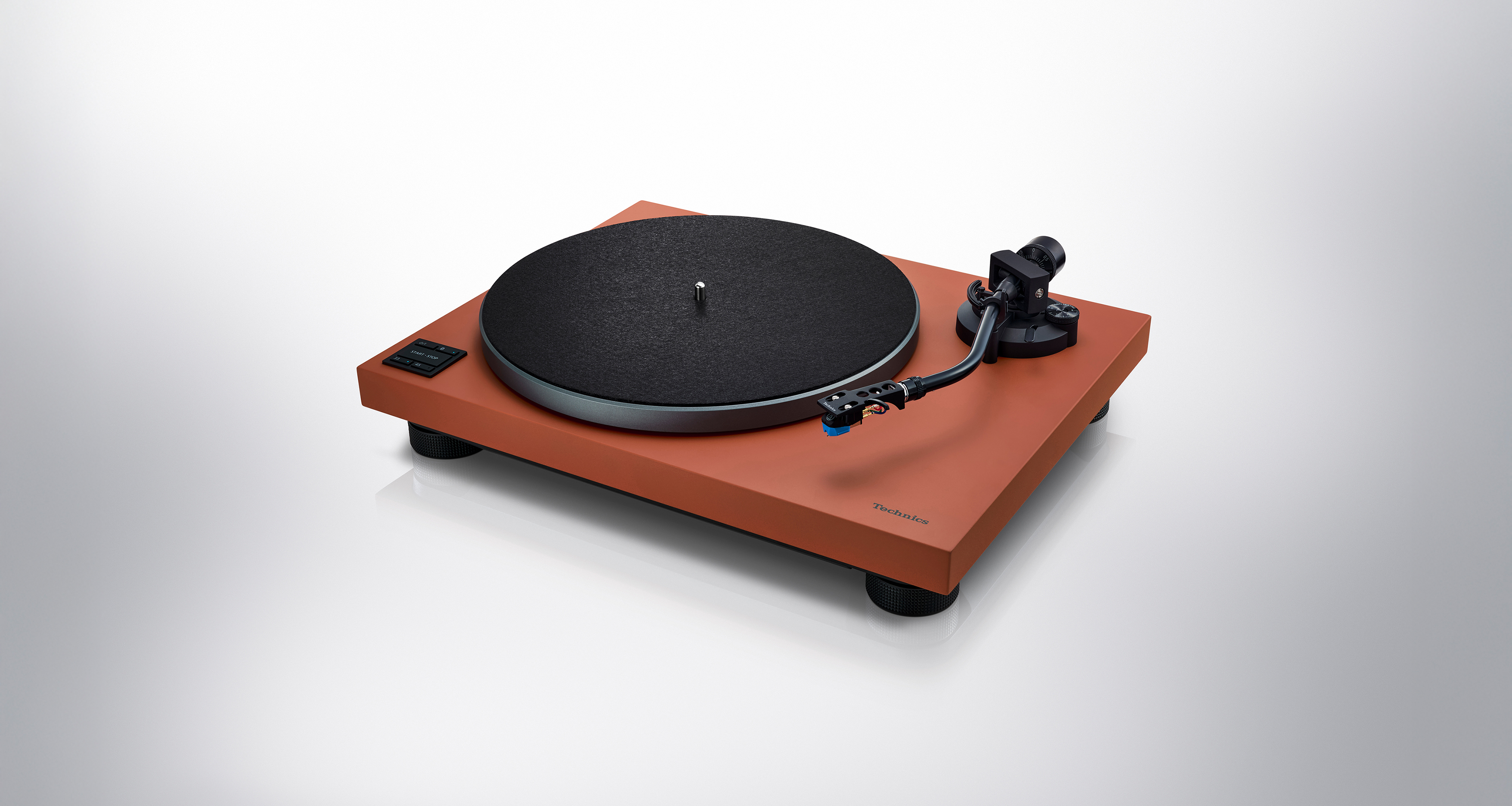 Technics gramofon s izravnim pogonom SL-40CBT