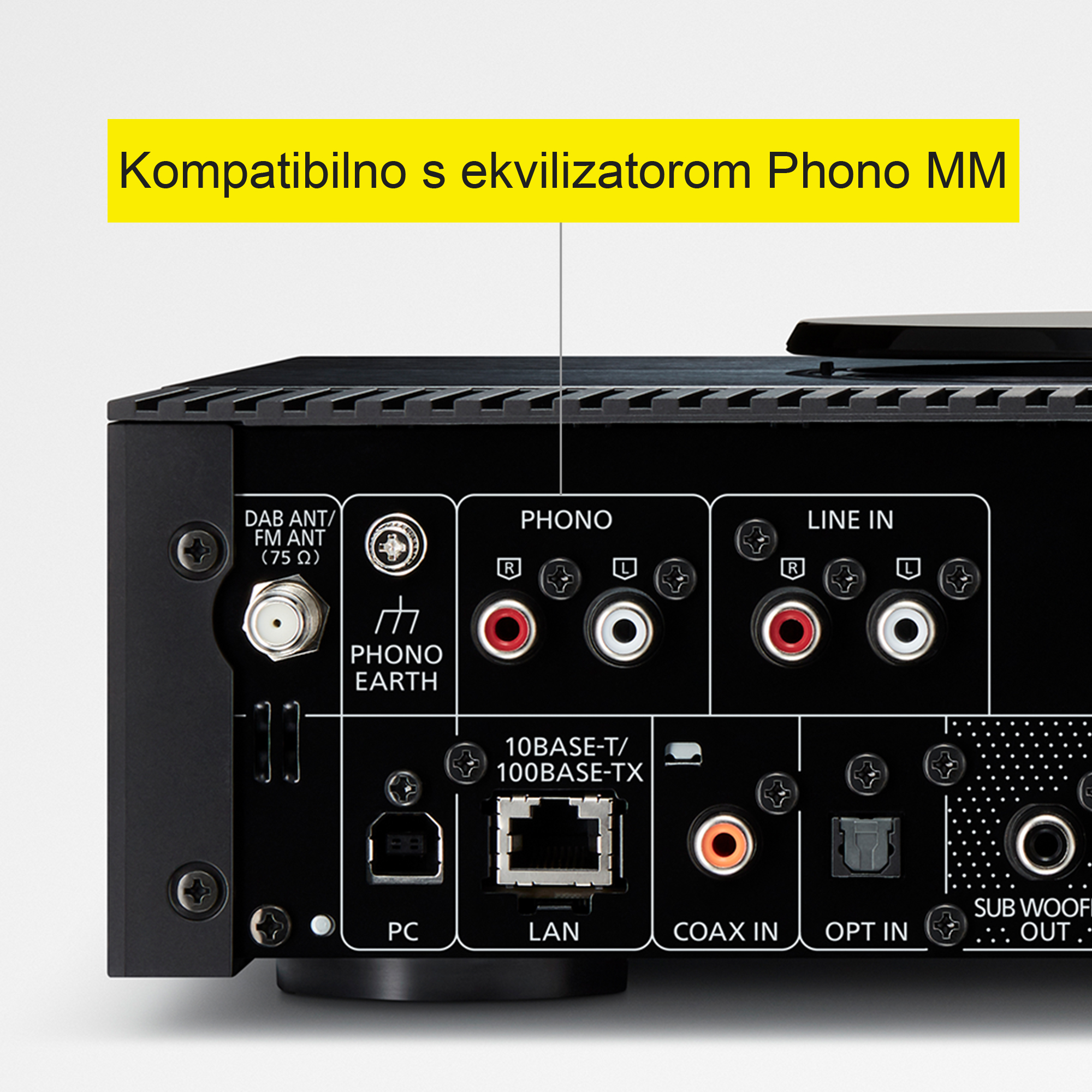 Ugrađeni phono ekvalizator kompatibilan s MM uloškom