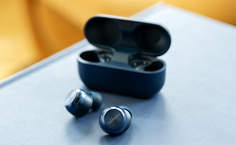 I pluripremiati Auricolari True Wireless Technics EAH-AZ100 anche nella tonalità Midnight Blue