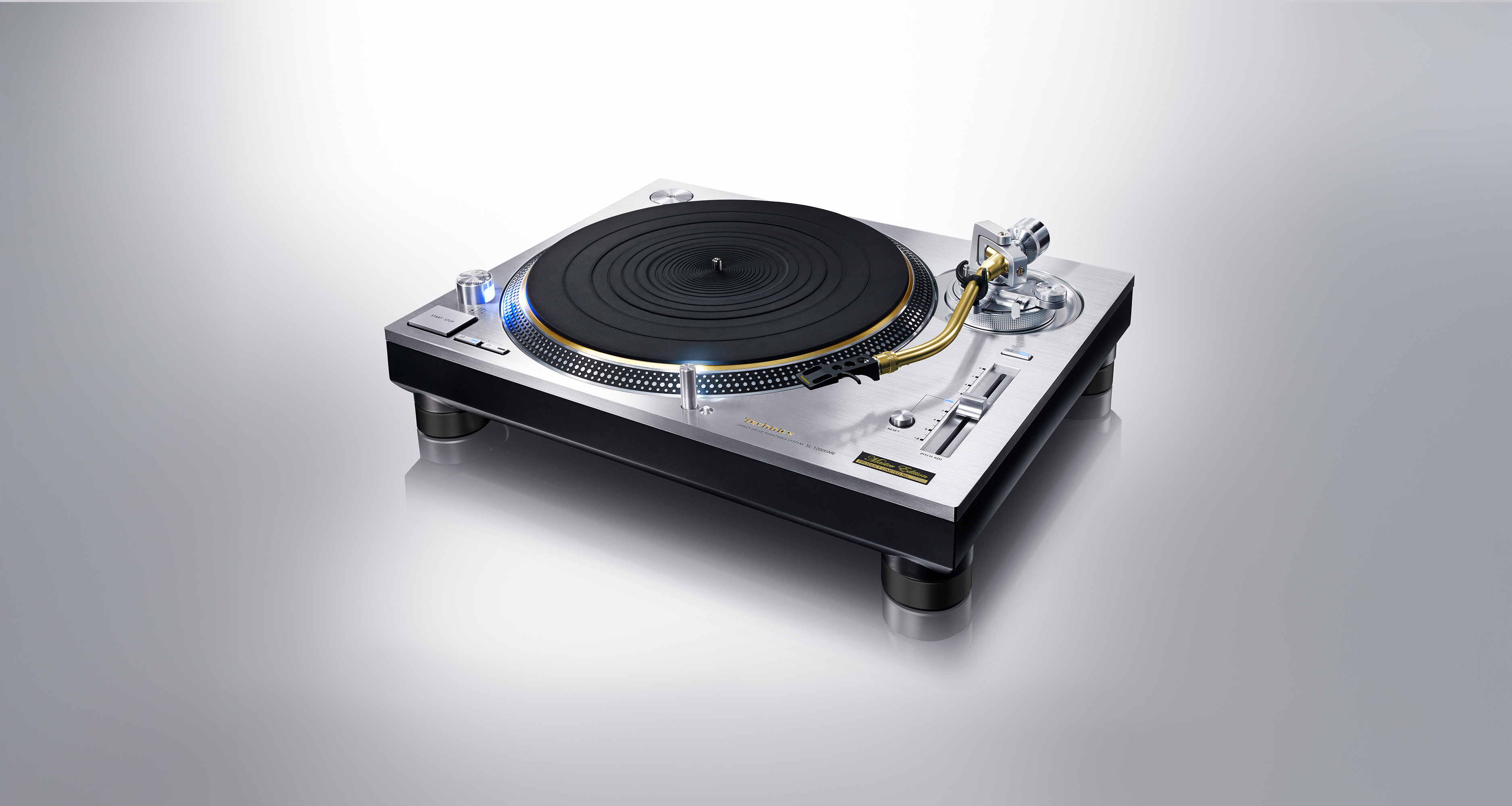 „Technics“ naujos kartos aukščiausios klasės patefonas Sistema SL-1200GME