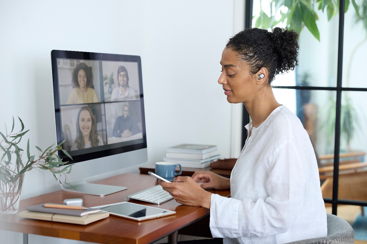 Nu pierdeți niciun ritm! Technics își extinde portofoliul de căști True Wireless de ultimă generație cu noile căști compacte și ușoare EAH-AZ40M2